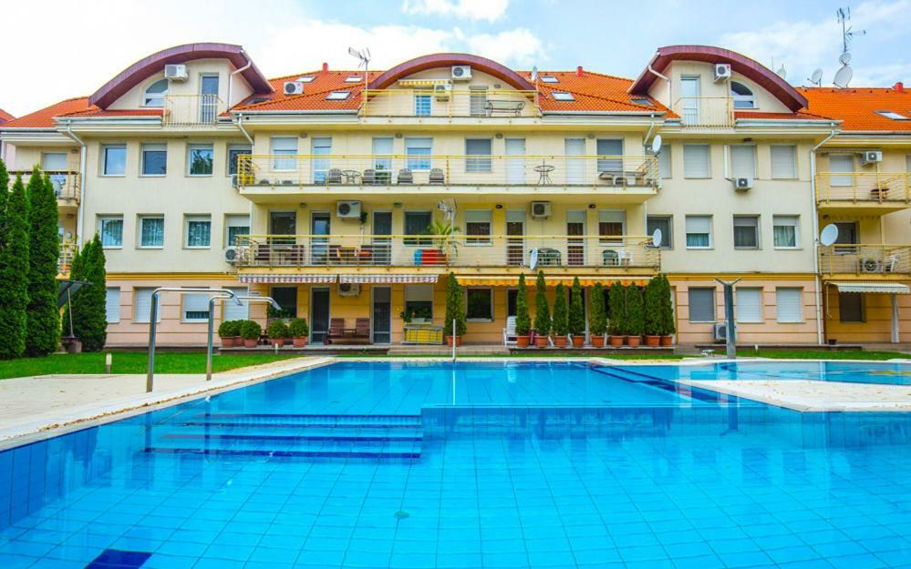 Kis-Gast Panoráma Apartman Hajdúszoboszló Esterno foto