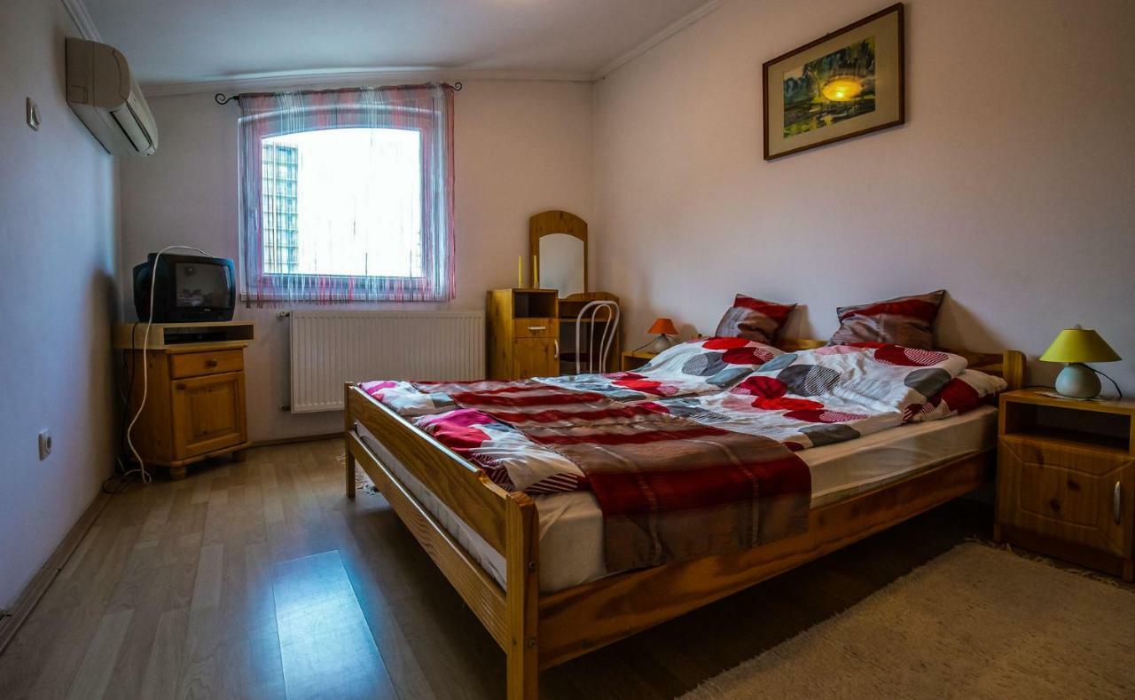 Kis-Gast Panoráma Apartman Hajdúszoboszló Esterno foto